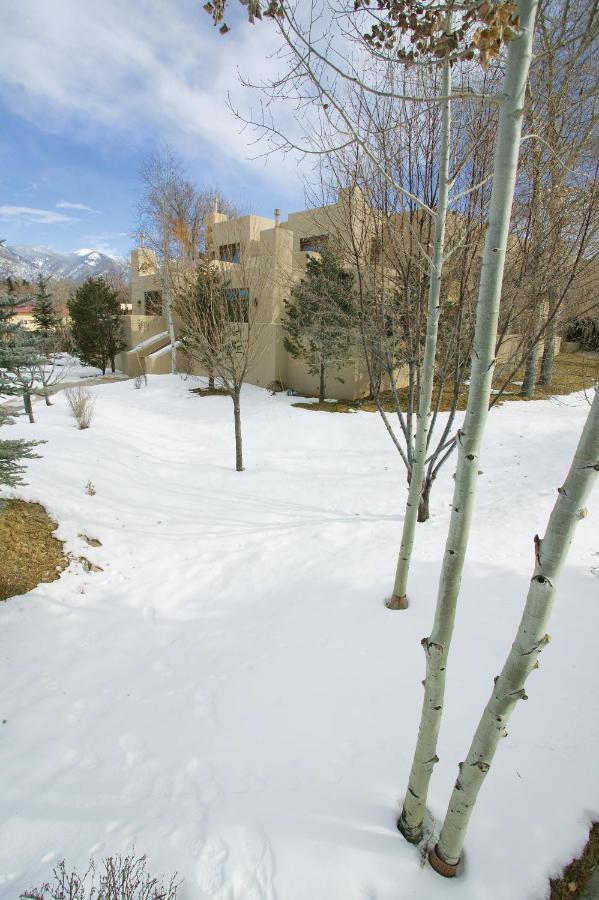 Club Wyndham Taos Hotel Exterior photo